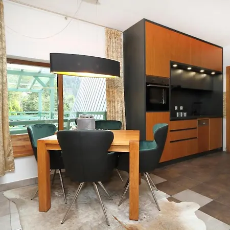 Lux & Zimski San Daire *